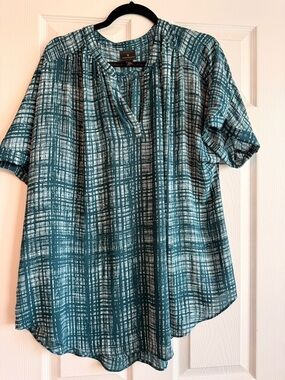 Worthington Teal and White Textured Grid Short Sleeve Blouse